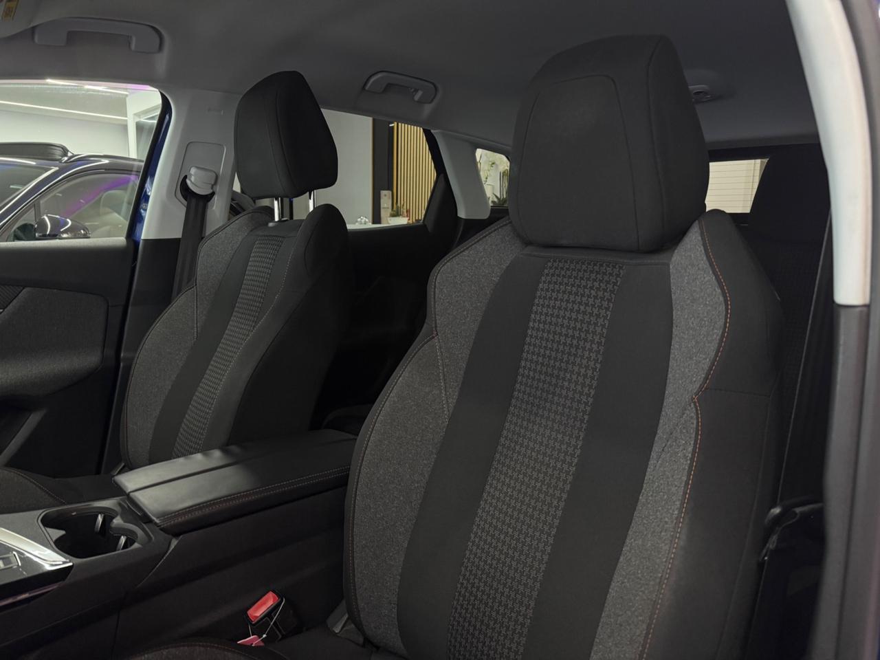 Peugeot 3008 130Cv EAT8 Allure Full Opt