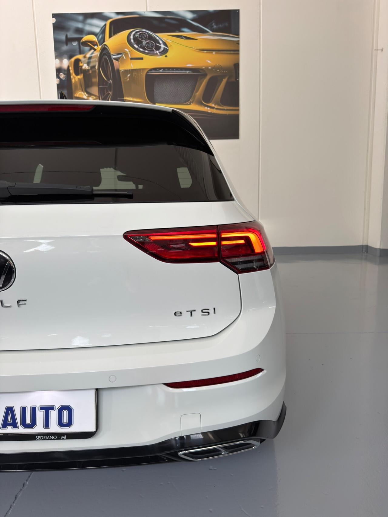 Volkswagen Golf 1.5 eTSI 150 CV EVO ACT DSG R-Line
