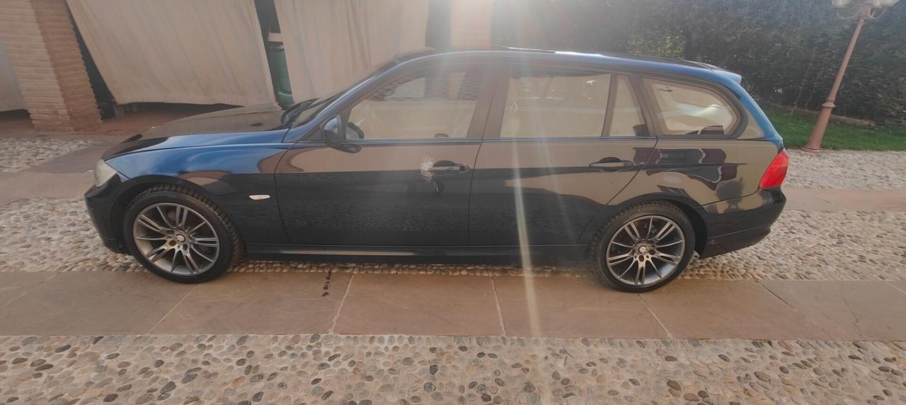 Bmw 320 320d cat Touring Attiva