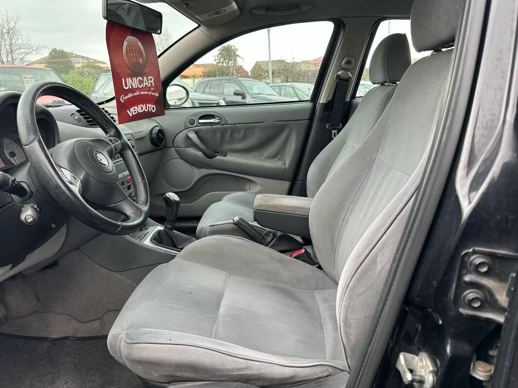 Alfa Romeo 147 1.6 ts 16v Distinctive c esp 105cv 5p