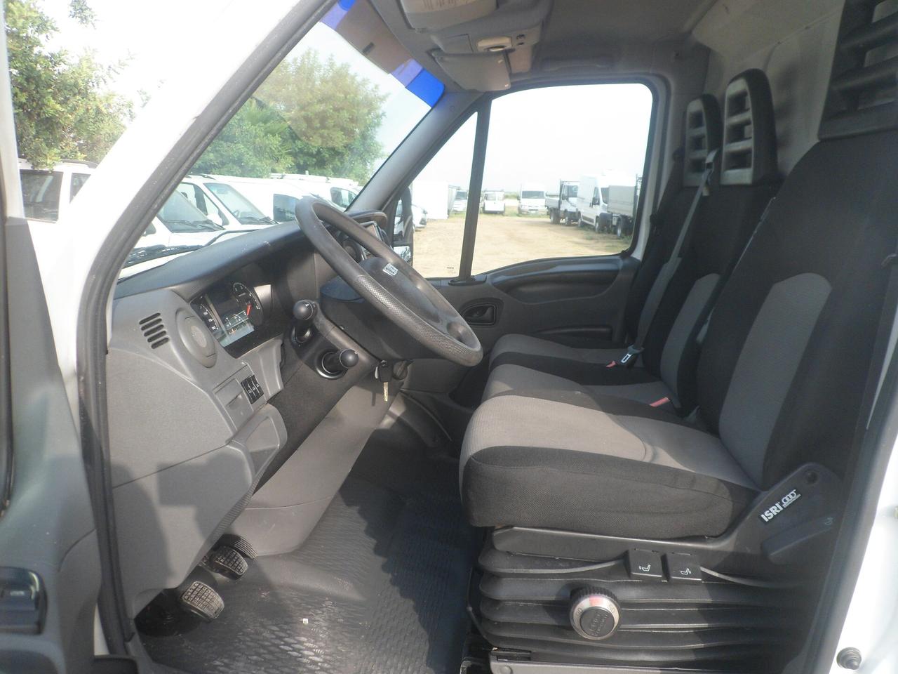 Iveco Daily 35s15 furgone medio alto