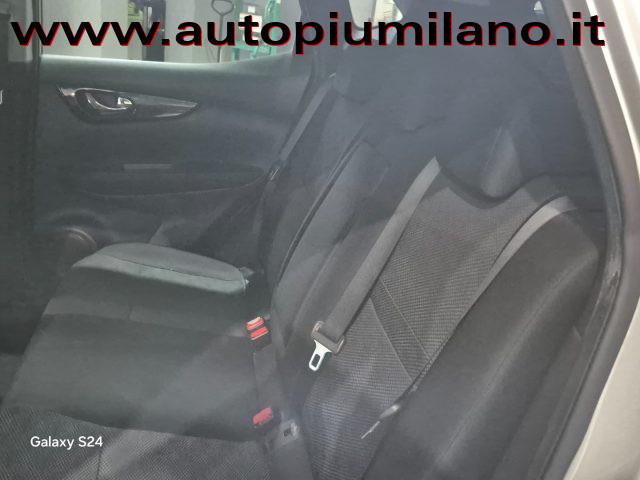 NISSAN Qashqai 1.5 dCi N-Connecta
