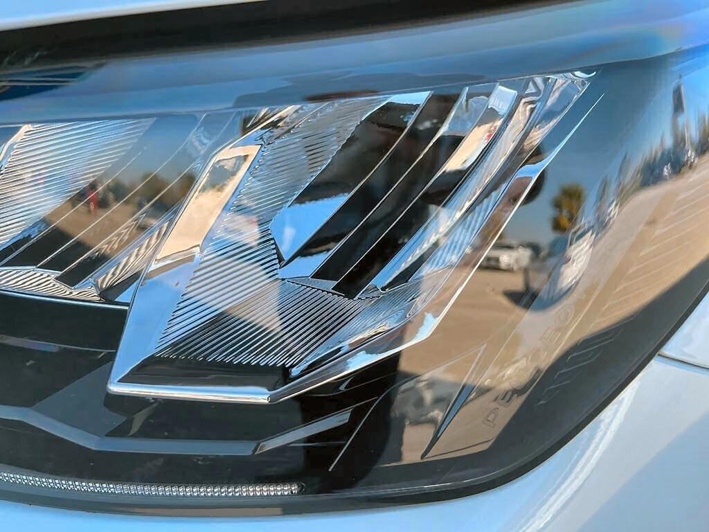 Peugeot 2008 ALLURE PACK PureTech 130 EAT8 SPOTICAR