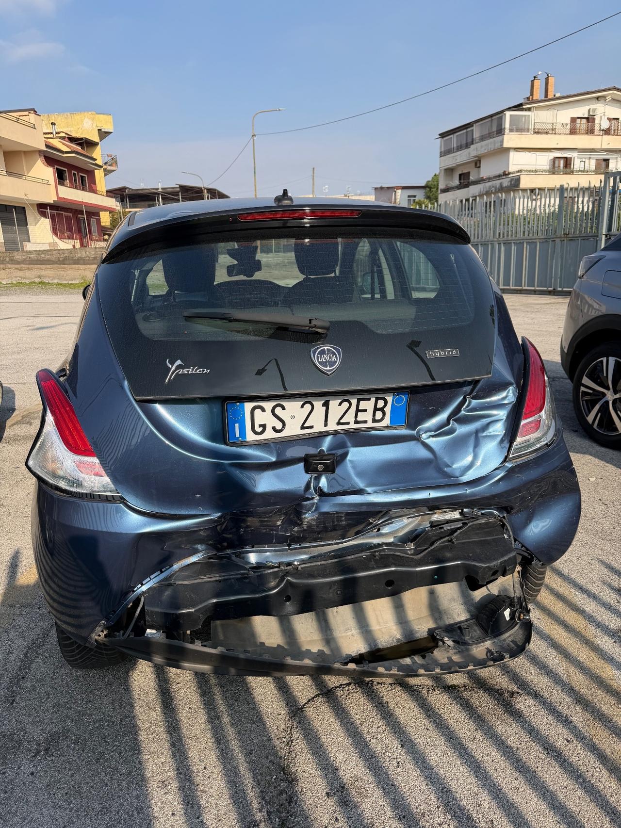 Lancia Ypsilon 1.0 70CV Hybrid Gold