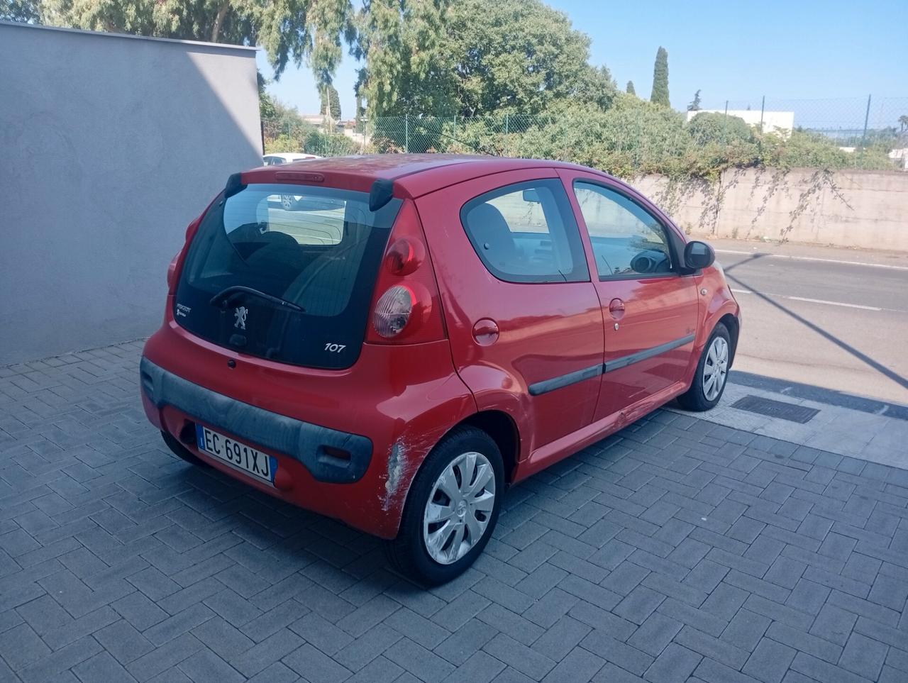 Peugeot 107 1.4 HDi 5p. Sweet Years
