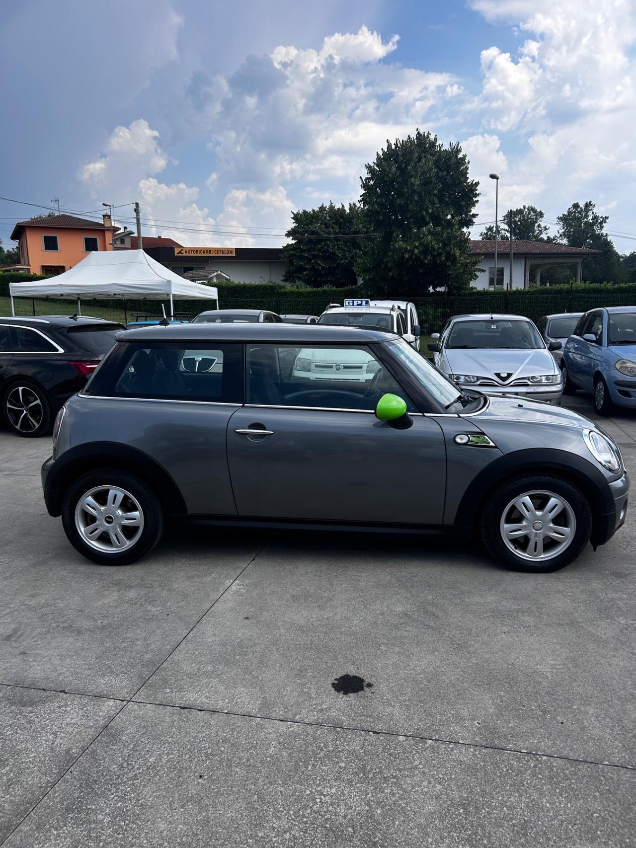Mini 1.6 16V One D