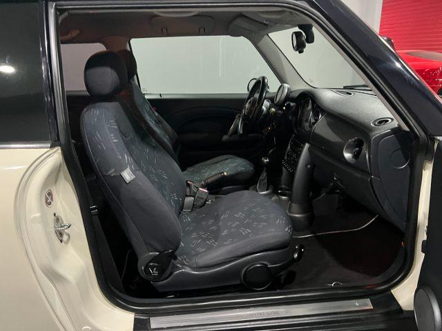 MINI Mini 1.4 tdi One D 88 CV ALLESTIMENTO COOPER S
