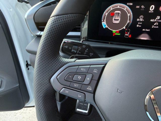 VOLKSWAGEN T-Roc Nuova 1.5 eTSI DSG R-Line GANCIO Black Style LED