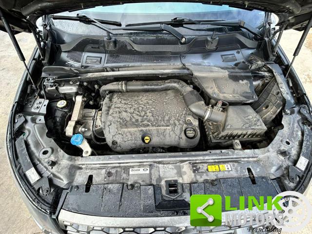 LAND ROVER Discovery Sport 2.2 TD4 - VAN