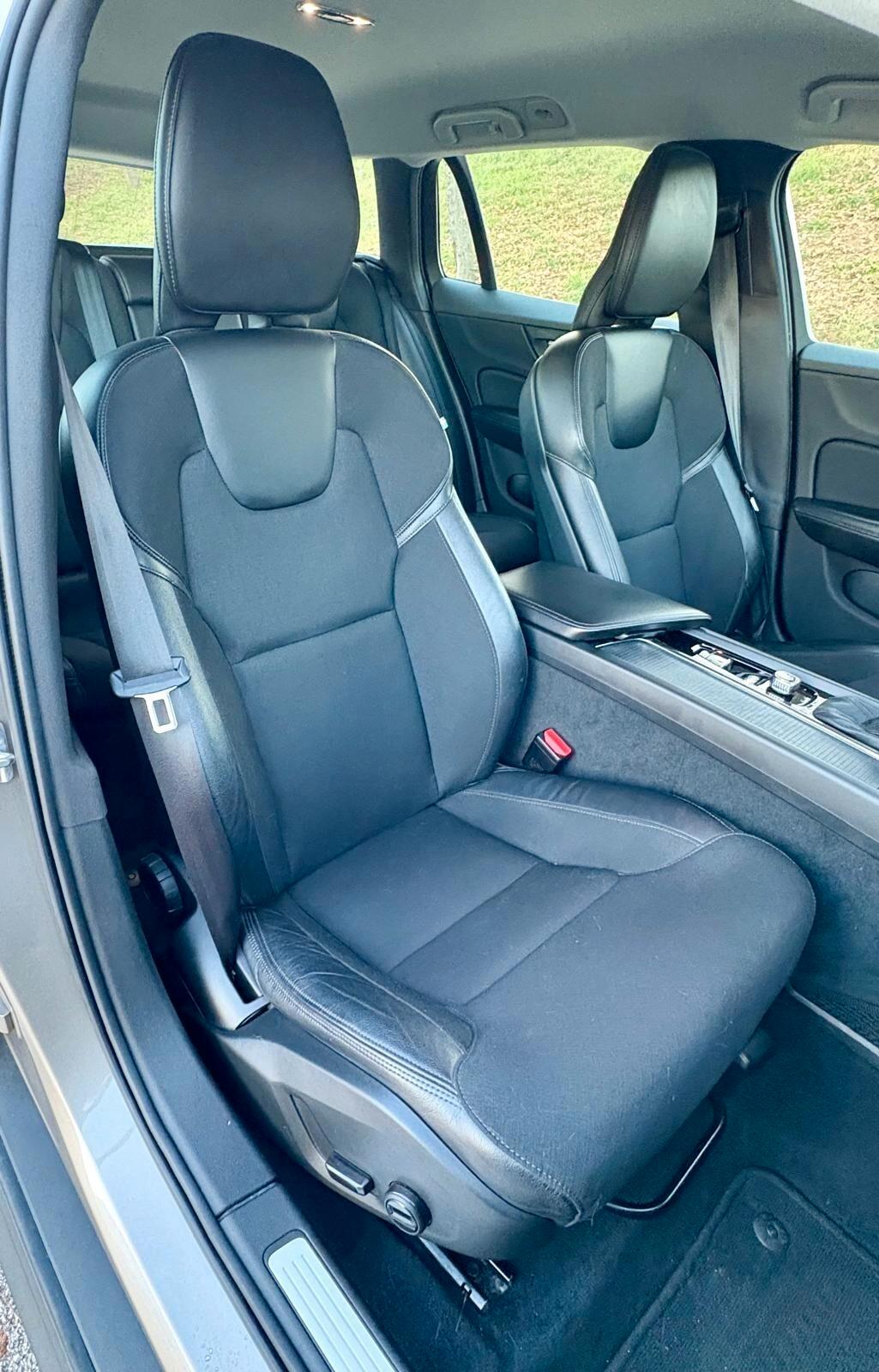 Volvo V60 Cross Country D4 AWD Geartronic Business Plus