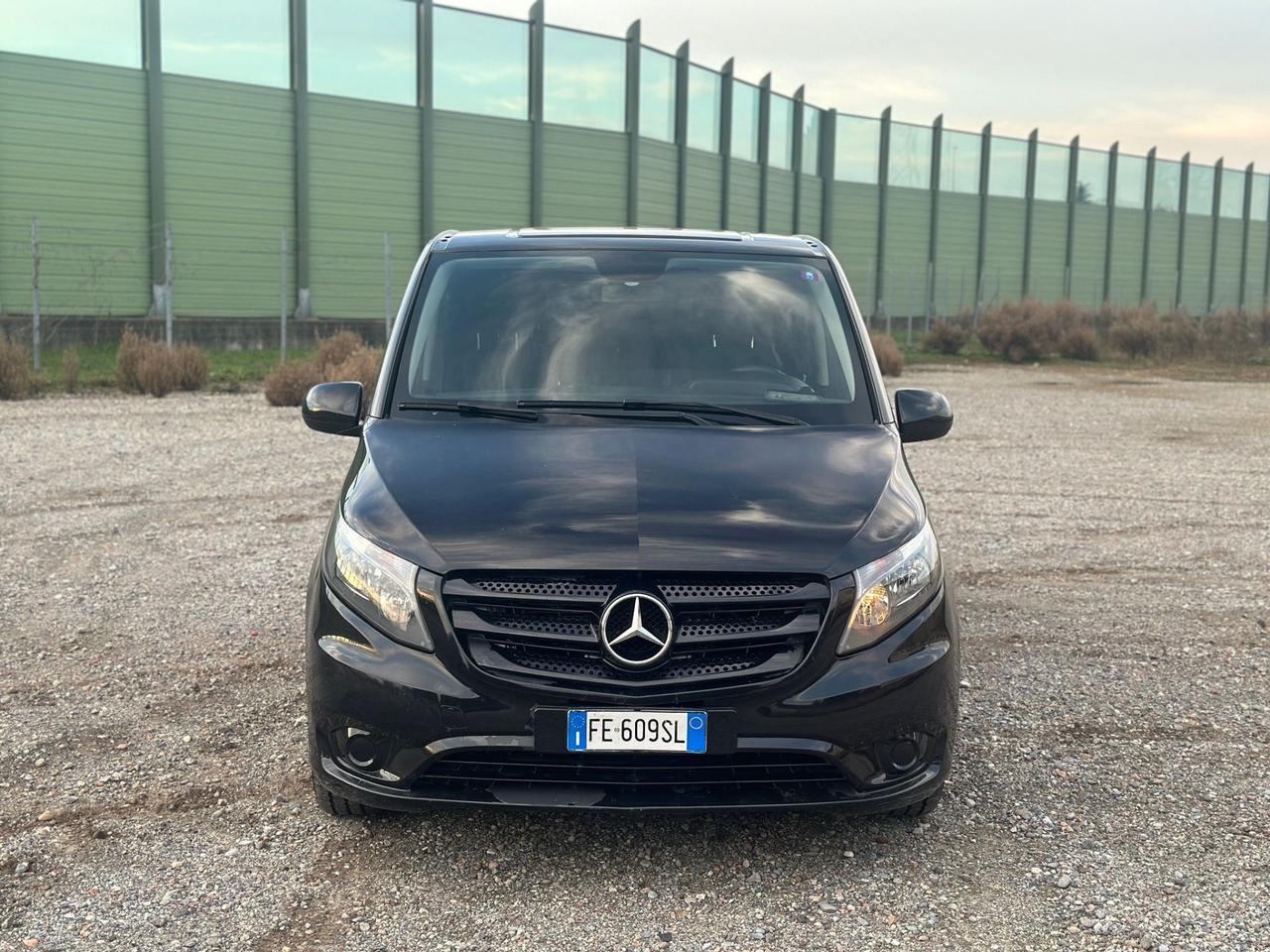 Mercedes-benz Vito tourer 9 POSTI