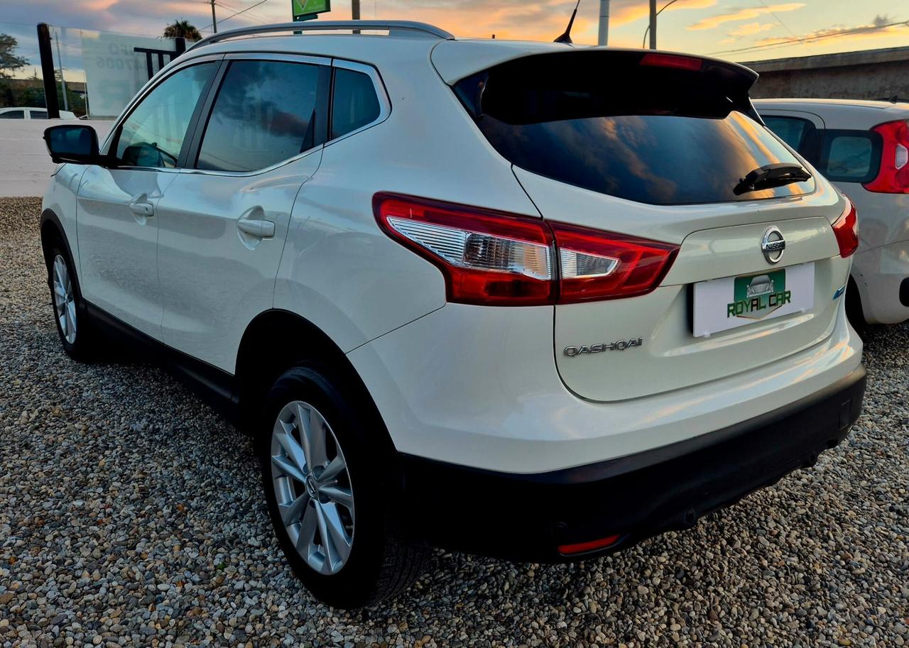 Nissan Qashqai 1.5 dCi Tekna Tetto panoramico 4 telecamere 360°