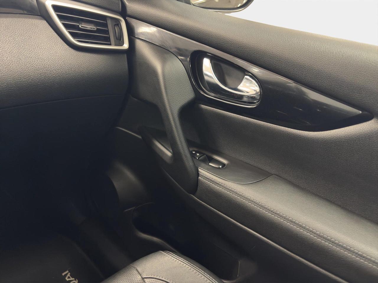 Nissan Qashqai 1.6 dci Acenta 4wd 130cv E6