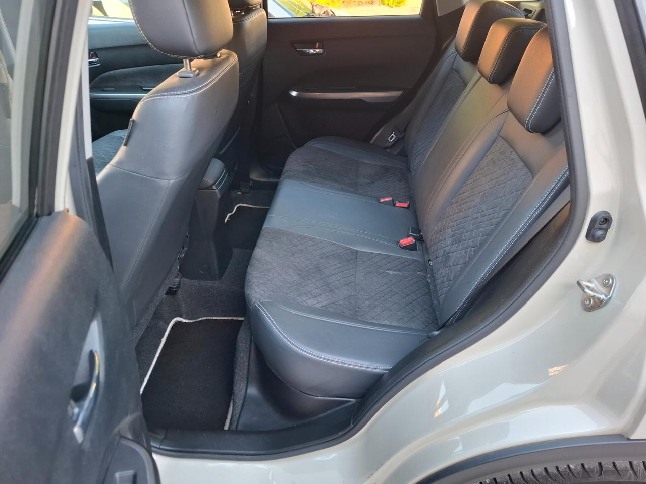 Suzuki Vitara 1.4 Hybrid 4WD AllGrip Top