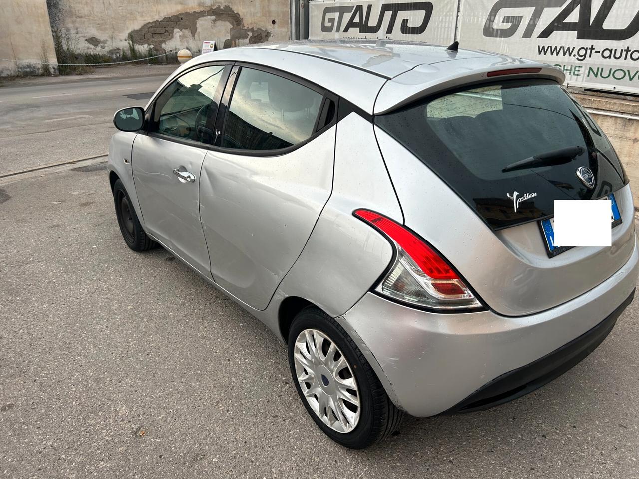 Lancia Ypsilon 1.3 MJT 95CV 5P