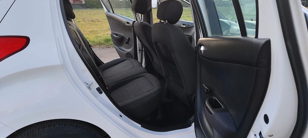 Hyundai i20 1.2 5p. Sound Edition