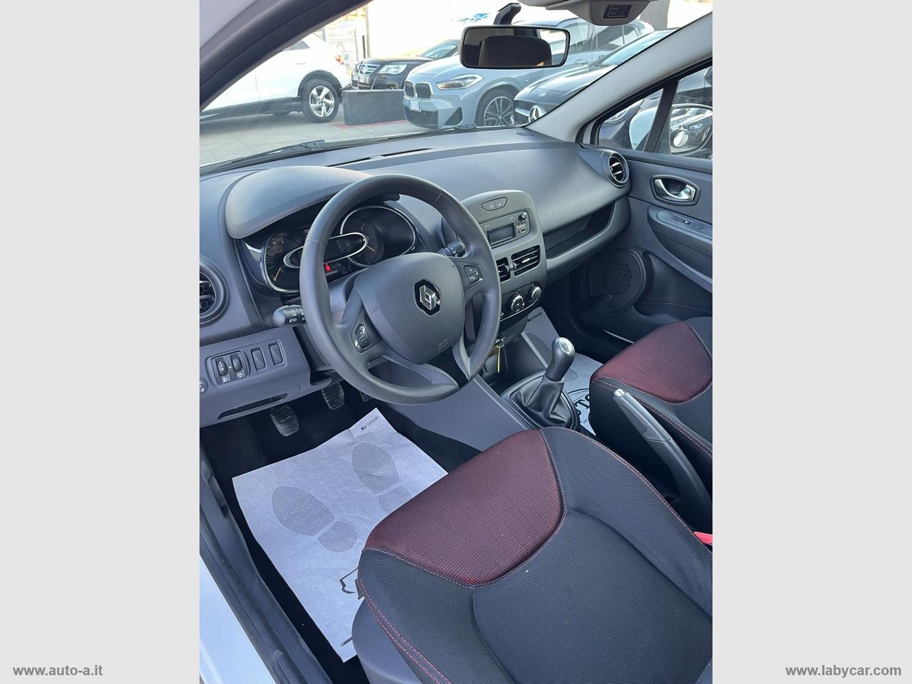 RENAULT Clio 1.2 75 CV 5p. Wave