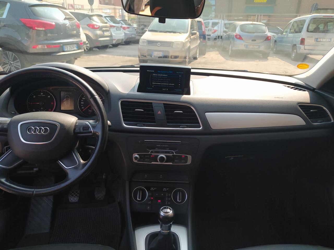 Audi Q3 2.0 TDI 120 CV Business