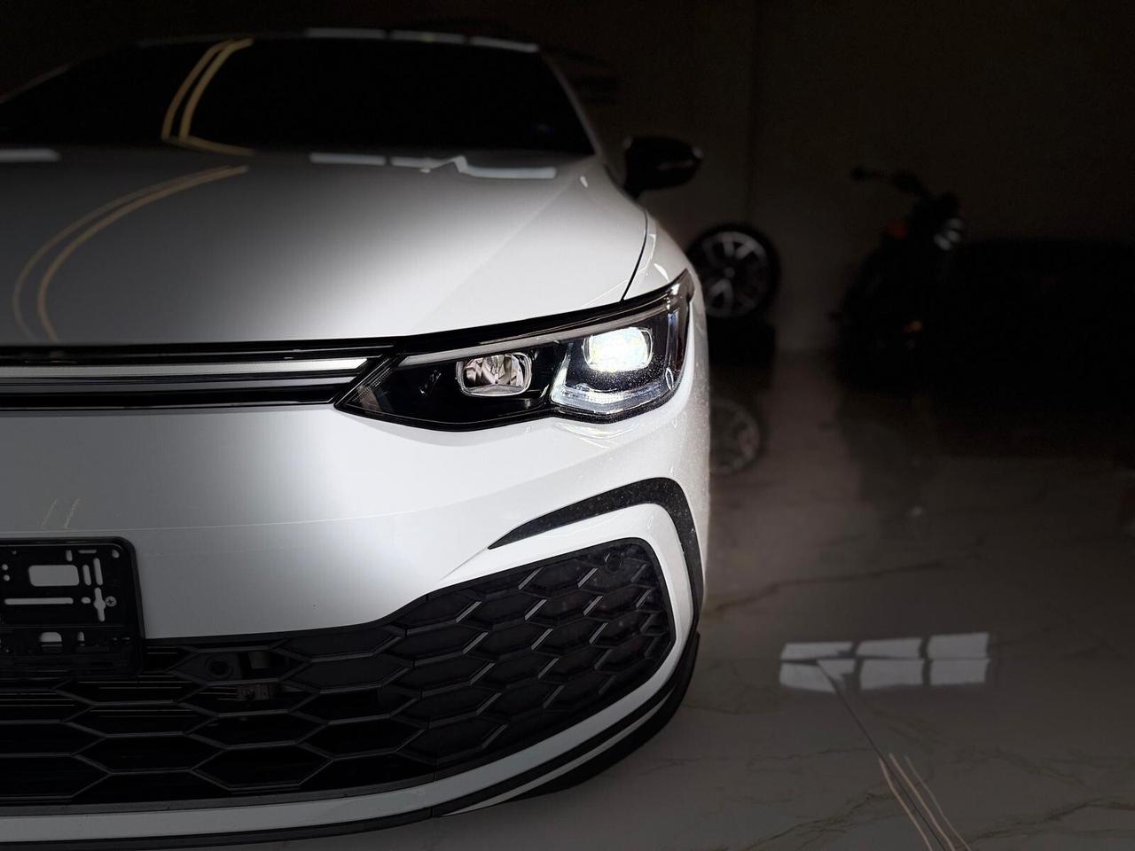 Volkswagen Golf GTI 8 245CV