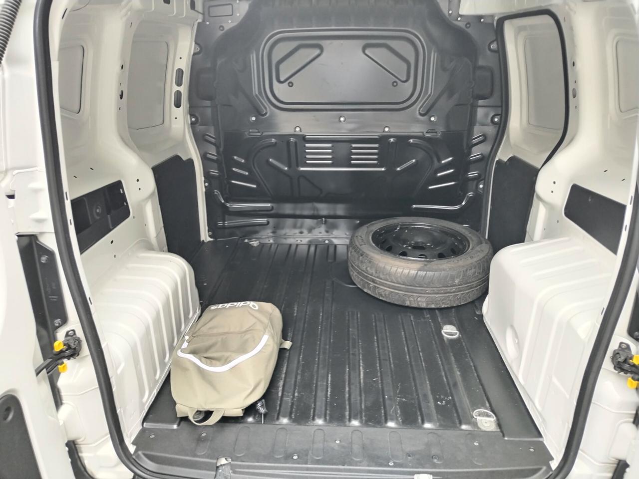 Fiat Fiorino 1.3 MJT 95CV Cargo SX