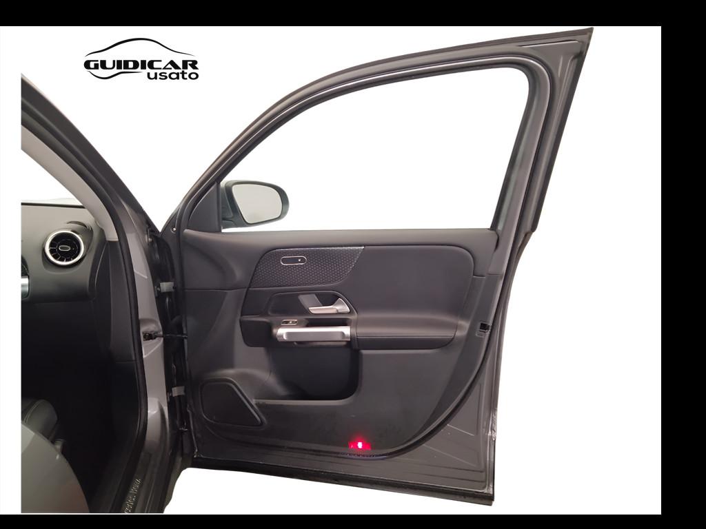 Mercedes-Benz GLB - X247 2023 - GLB 180 d Progressive Advanced auto