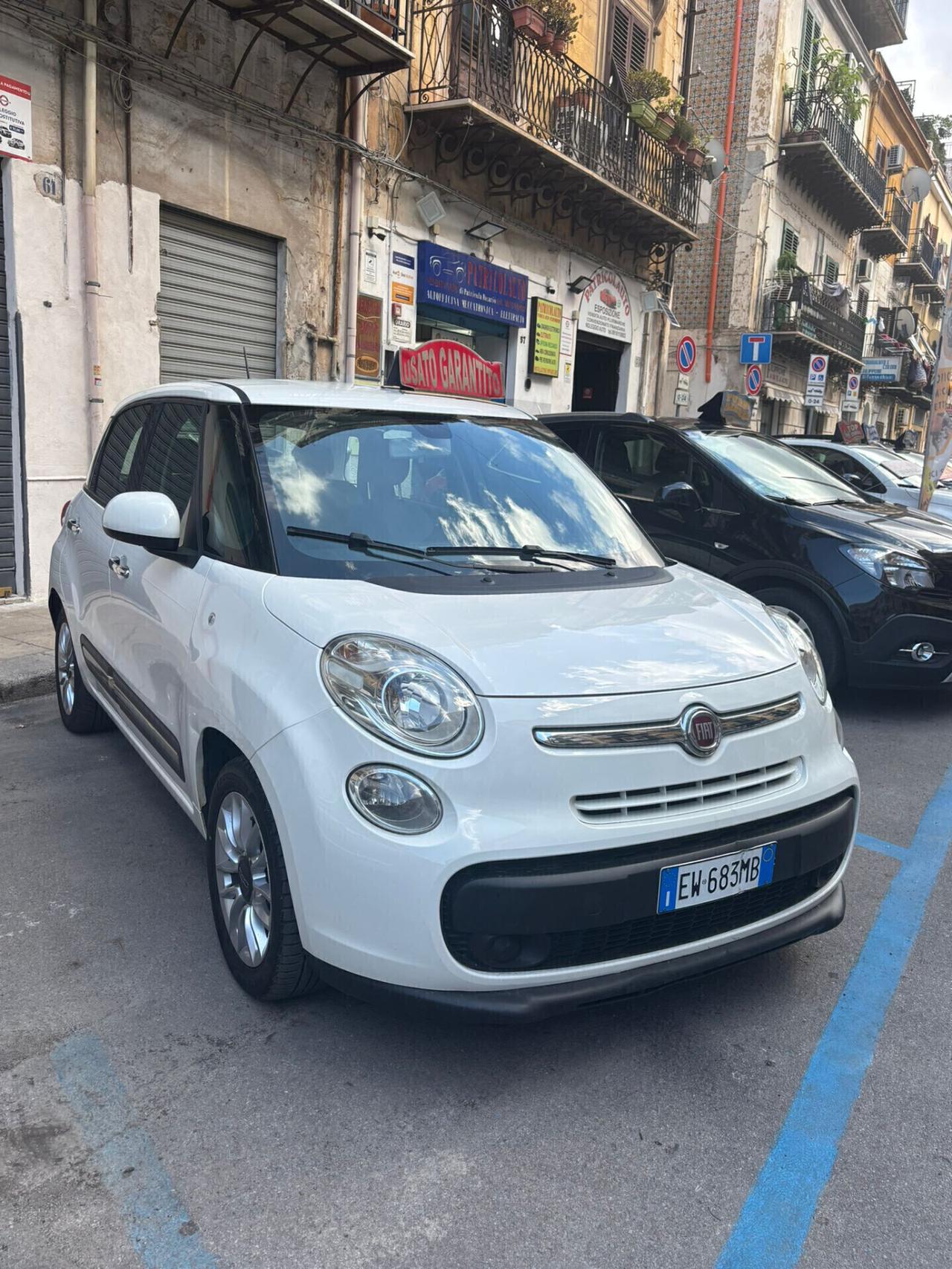 Fiat 500L 1.4 95 CV Lounge FINANZIABILE