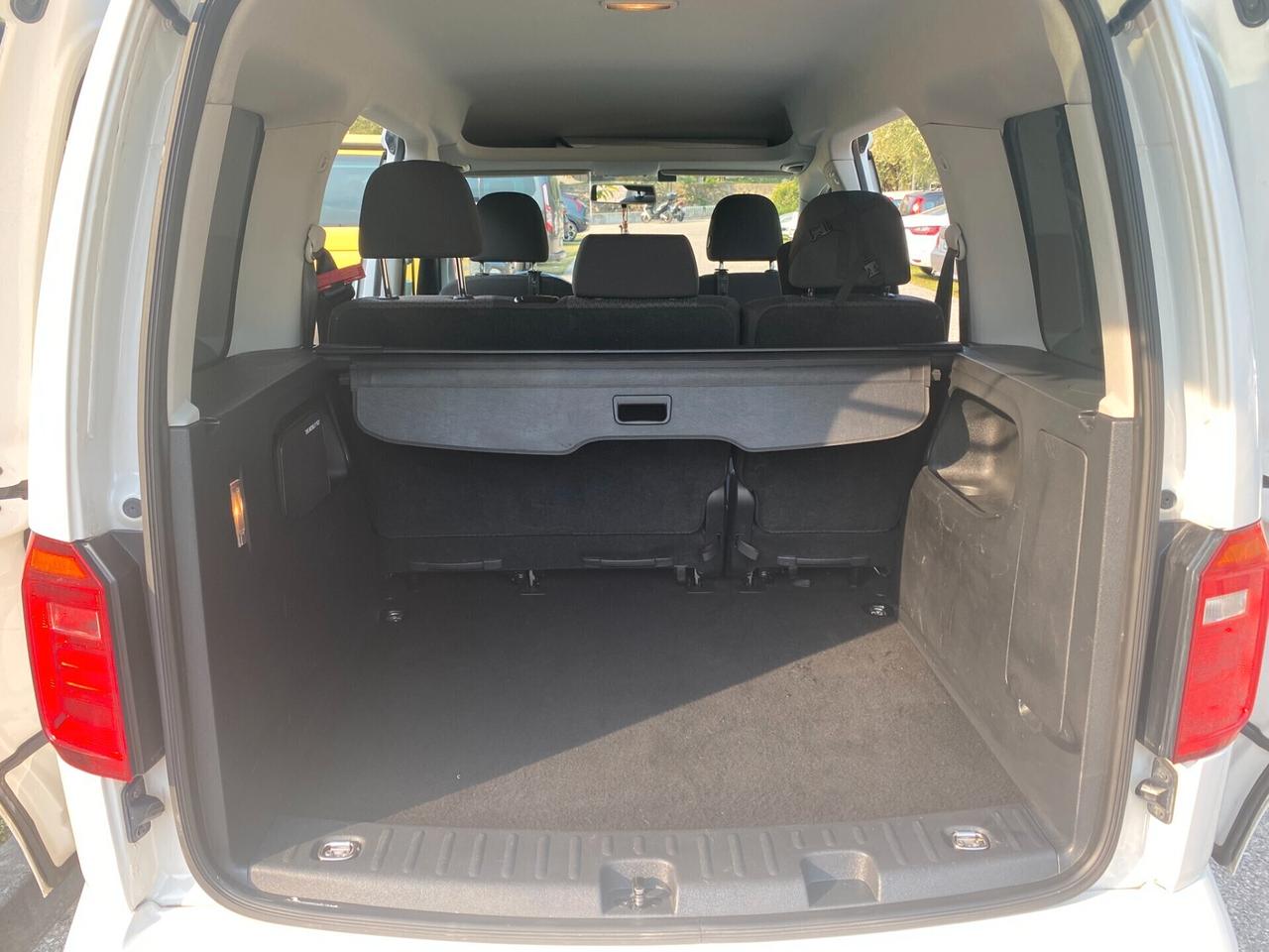 Volkswagen Caddy 2.0 TDI 122cv 4MOTION N1 5 posti