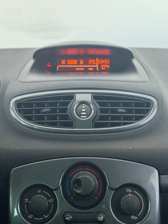 RENAULT Clio 1.2 16V 3 porte Le Iene