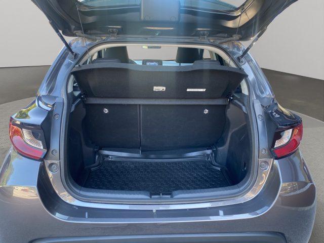 TOYOTA Yaris 1.5 Hybrid 5p Business
