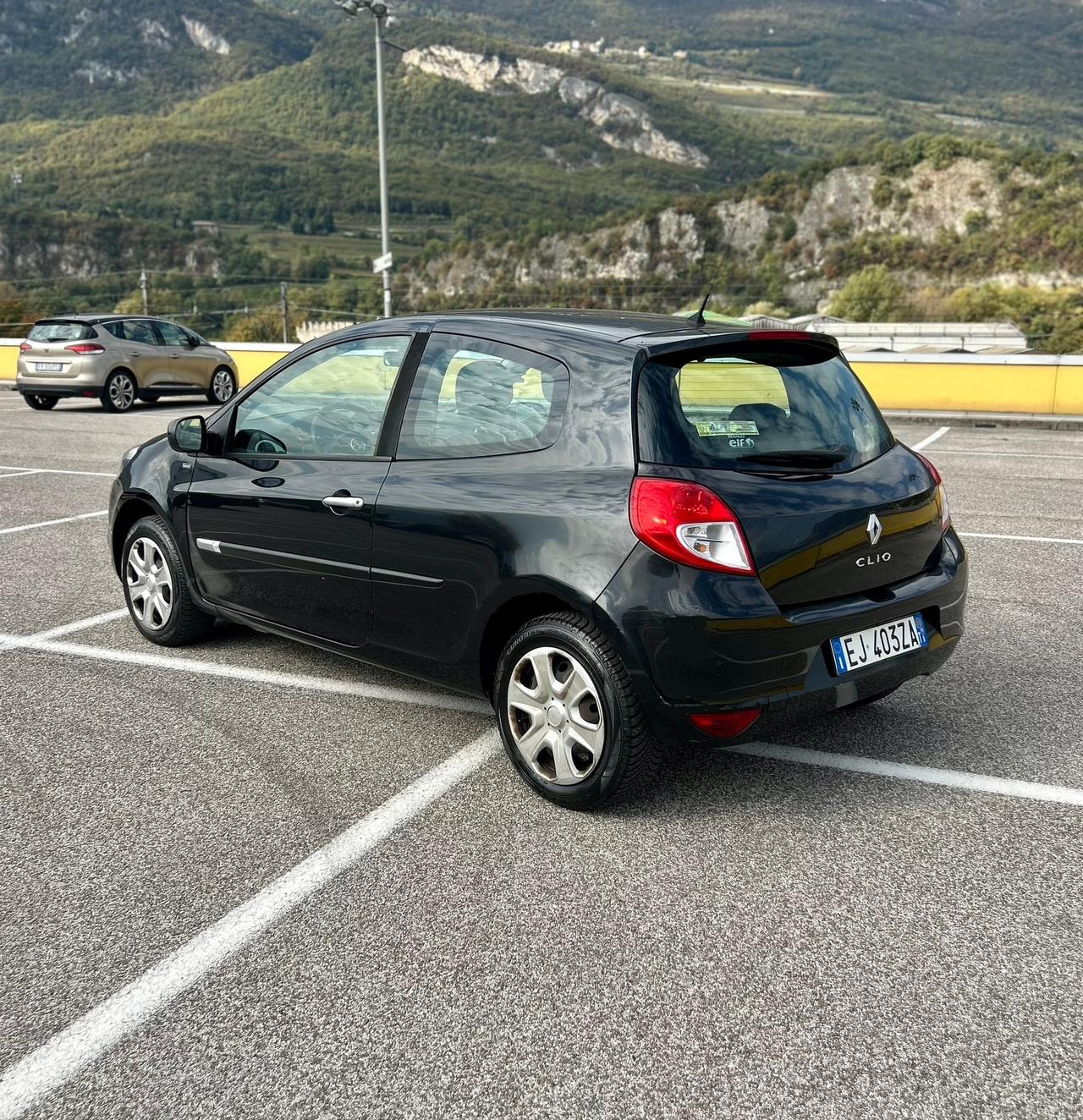 Renault Clio 1.2 Edizione Live! Neopatentati