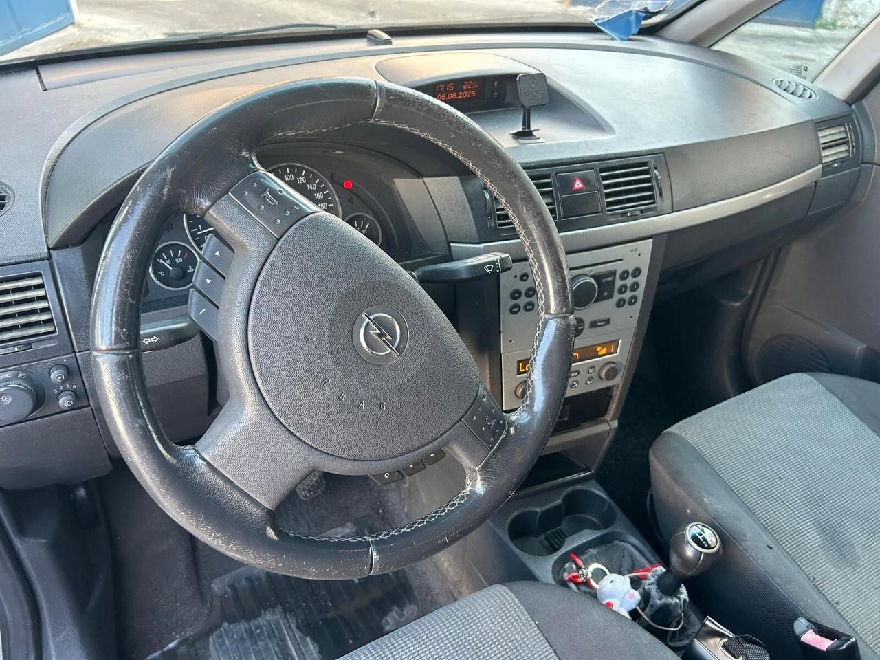 Opel Meriva 1.7cc diesel(PRIVATO)-2005