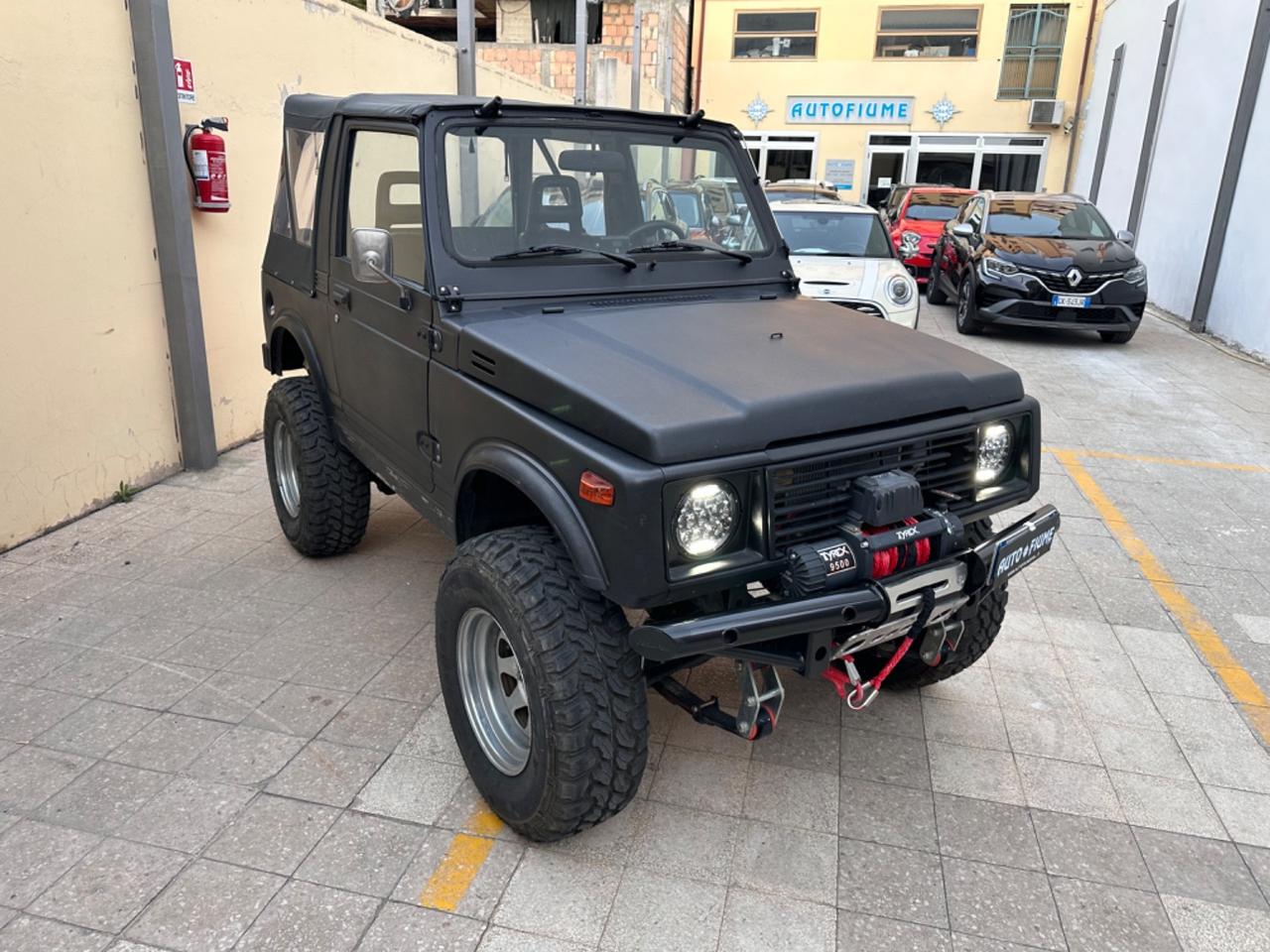 Suzuki SJ Samurai SJ410 Berlina Sport