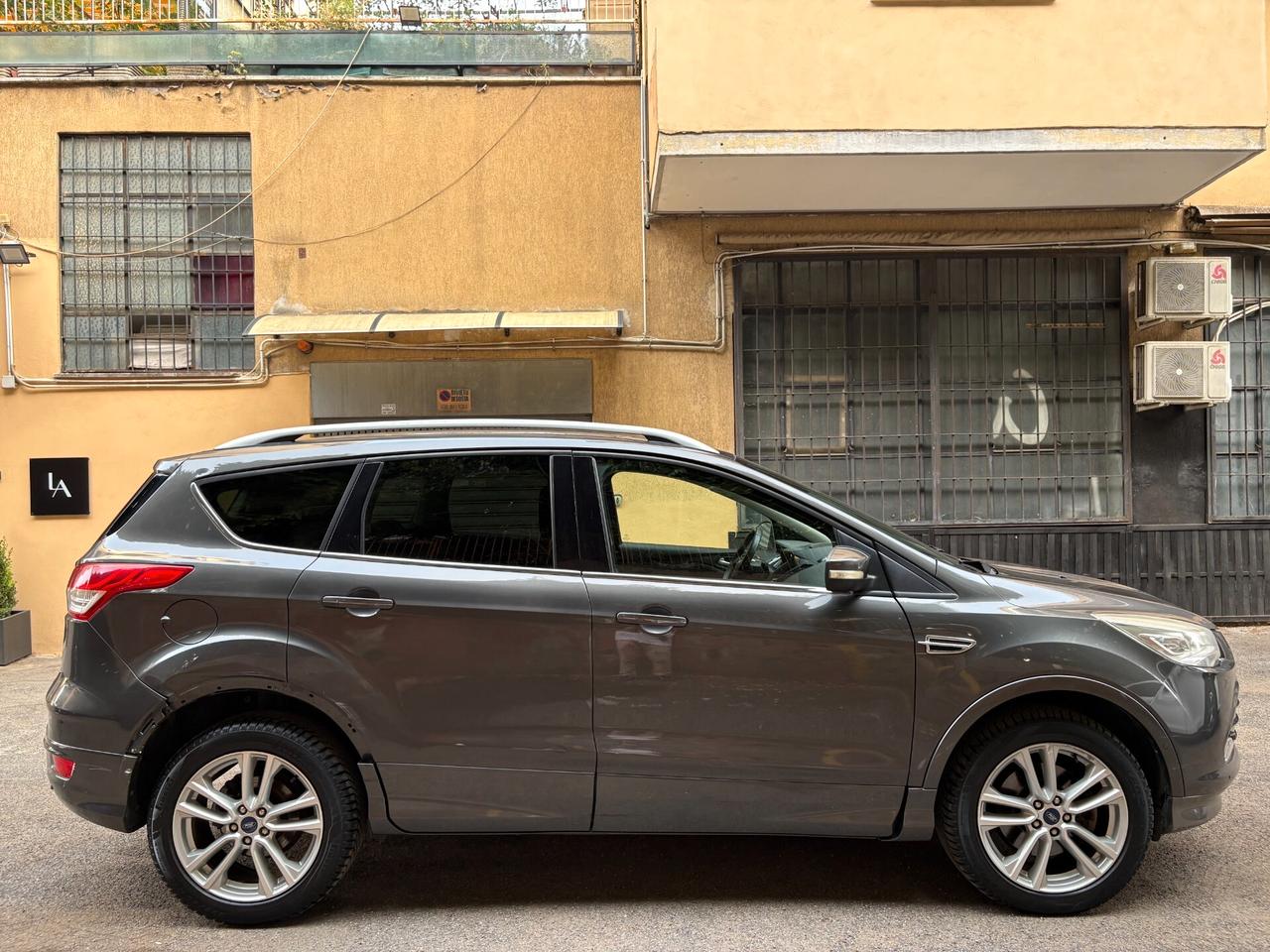 Ford Kuga 2.0 TDCI Powershift Titanium X 180CV - UNIPRO