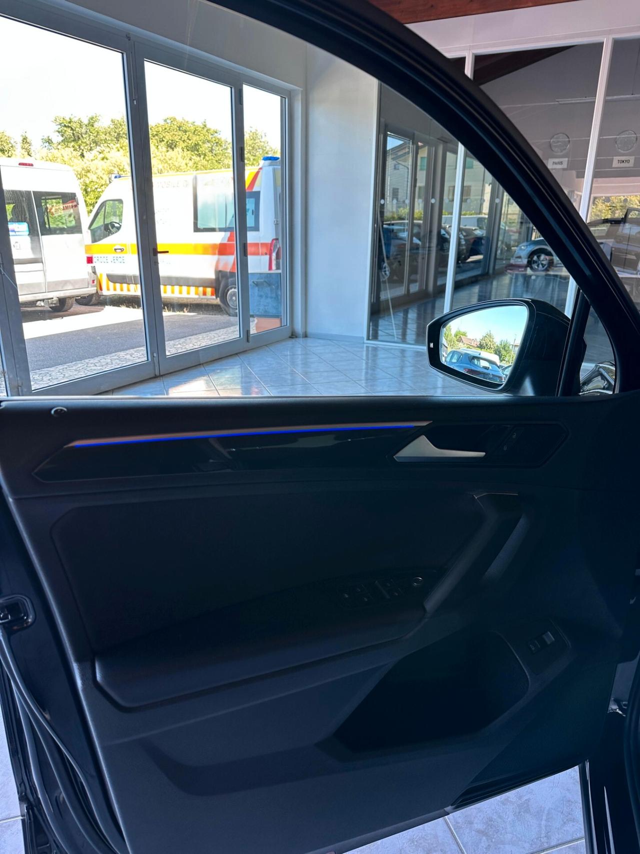 Volkswagen Tiguan 2.0 TDI 150 CV SCR DSG Elegance