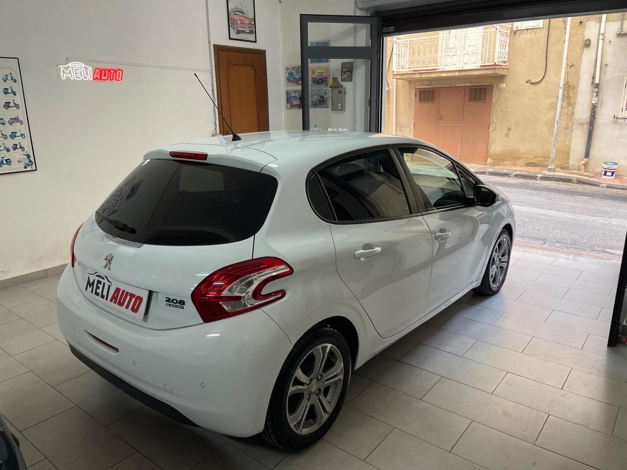 Peugeot 208 1.4 HDI 70 CV Allure