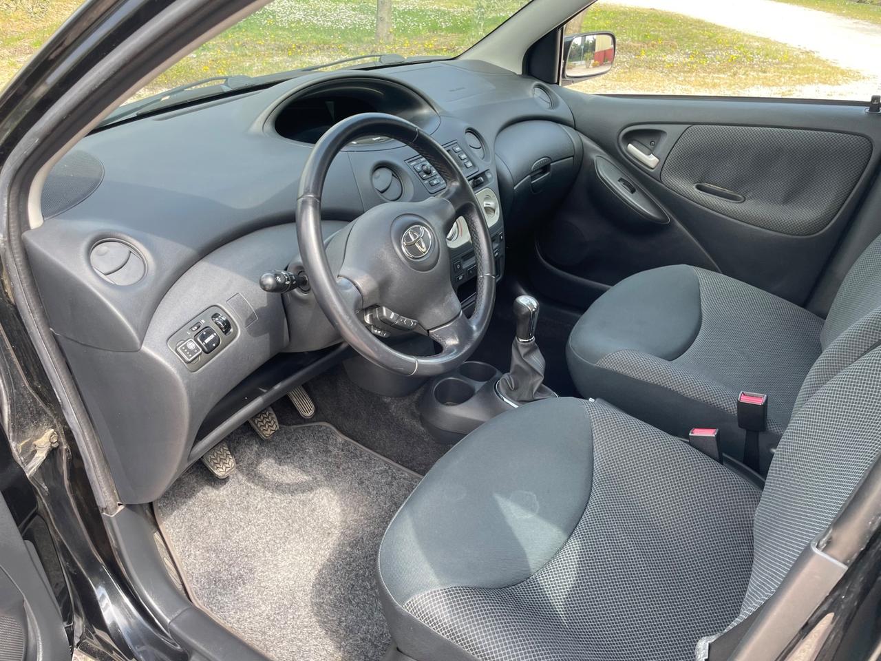 Toyota Yaris 1.3i Sol Blue BOMBOLA GPL NUOVA!!!!!