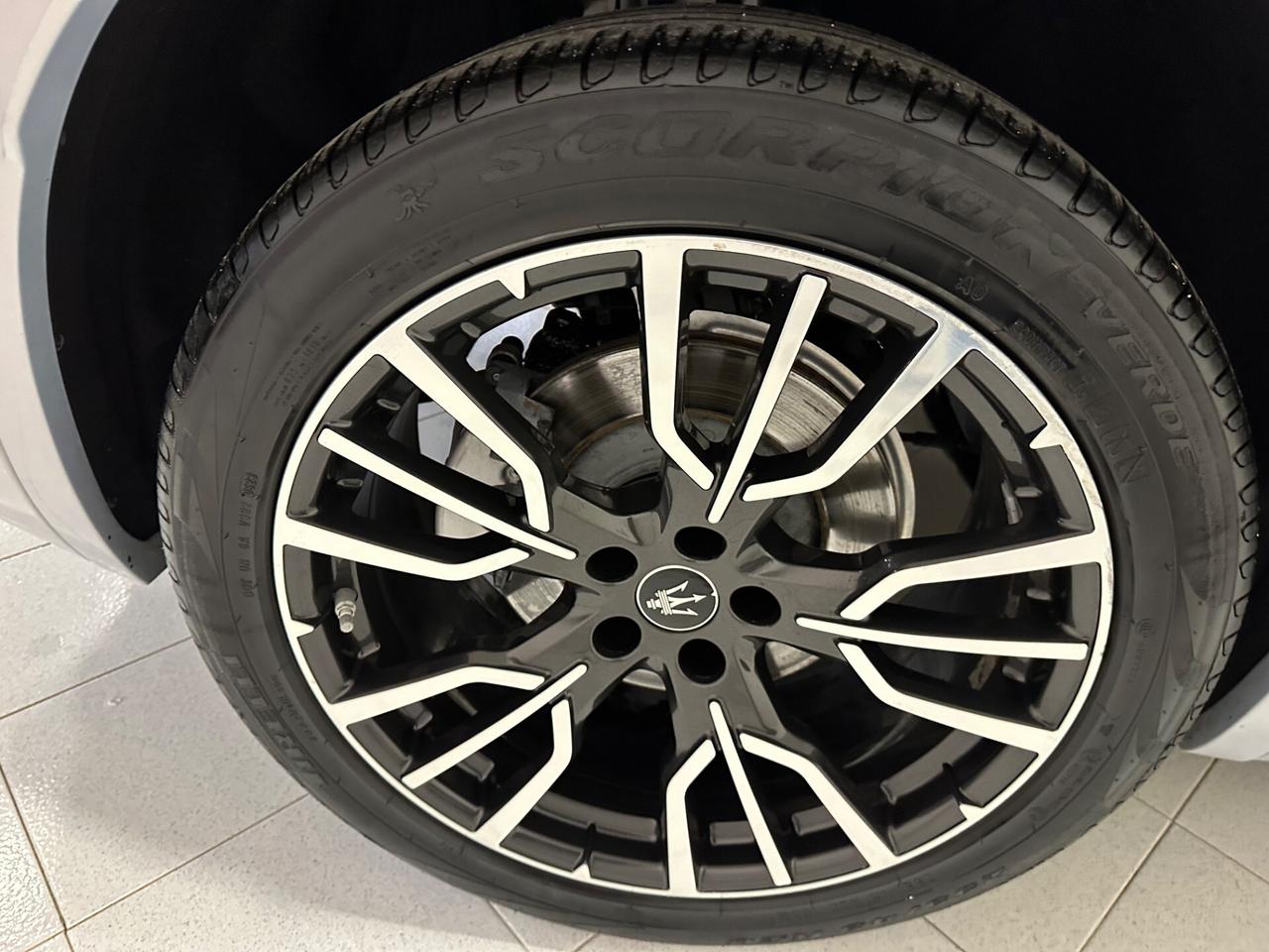 Maserati Grecale MHEV 300 CV AWD GT PrimaSerie