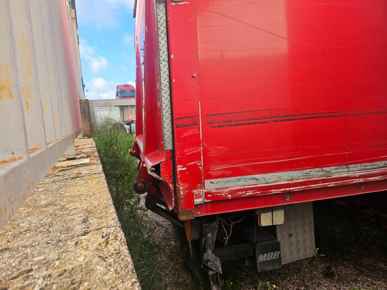IVECO EUROCARGO 75E17 cassa e pedana