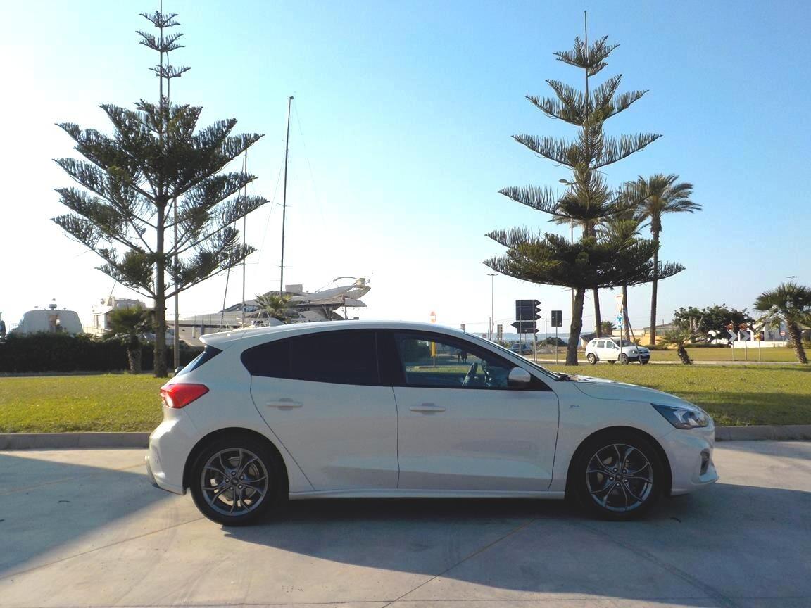 Ford Focus 1.0 EcoBoost Hybrid 125 CV 5p. ST-Line