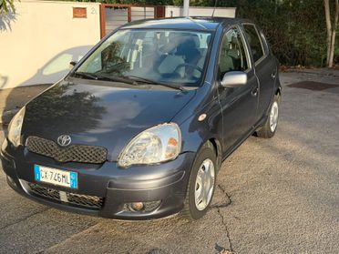Toyota Yaris 1.0i 16V cat 5 porte Sol