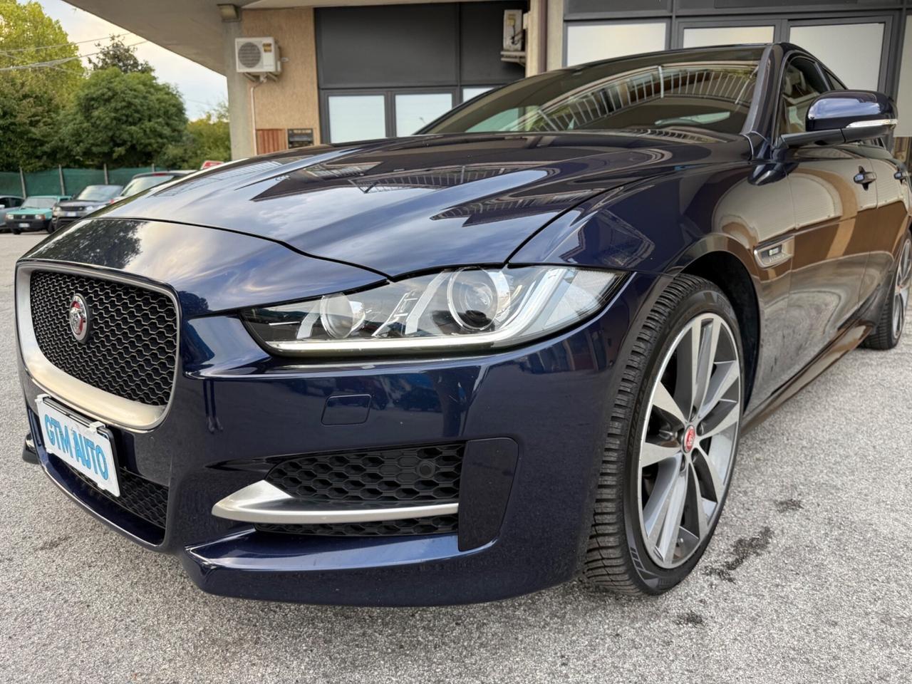 Jaguar XE 2.0 D Turbo aut. R-Sport - Unico Proprie