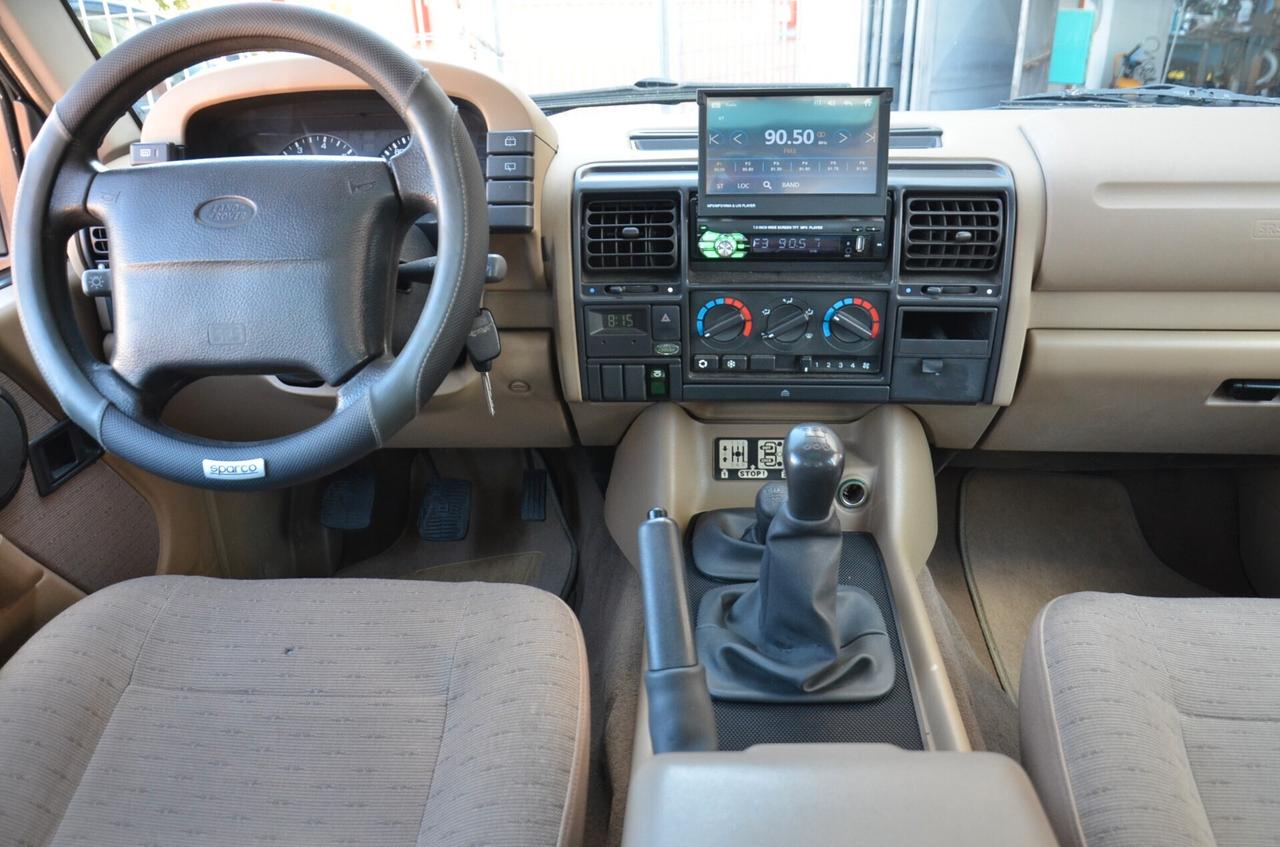 Land Rover Discovery 2.0i 16V cat 5 porte Luxury