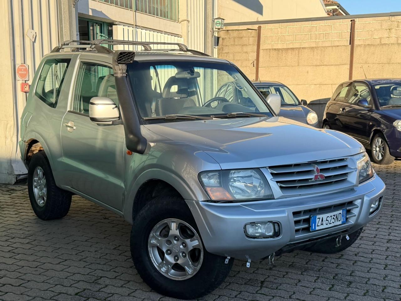 Mitsubishi Pajero 2.5 TDI 3p. GLX Autocarro