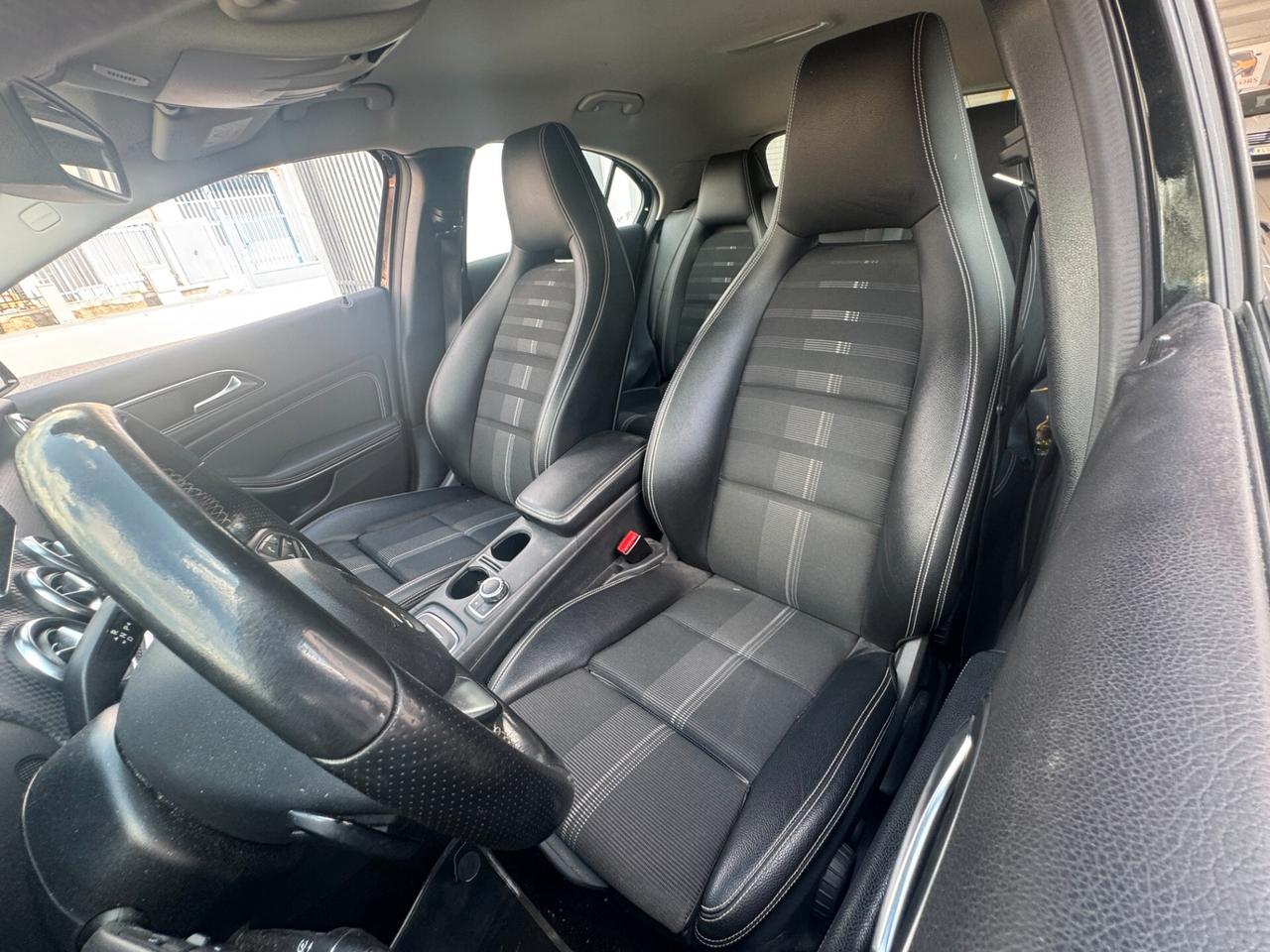 MERCEDES-BENZ A 180 d Automatic Business