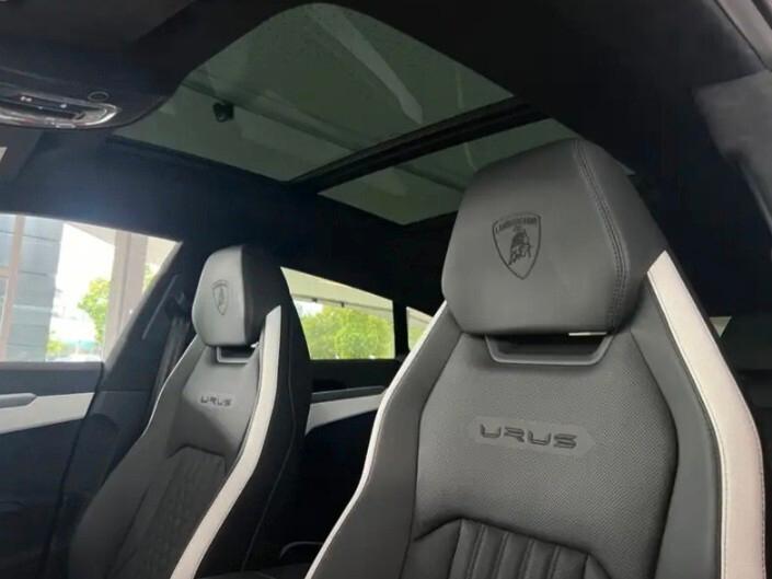 Lamborghini Urus 4.0 S con 3 anni di garanzia e 2 di manutenzione comprese SUPER PROMO