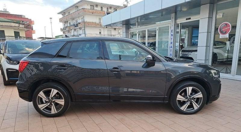 Audi Q2 Q2 35 TFSI Identity Black