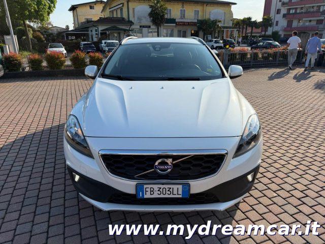 VOLVO V40 Cross Country D2 1.6 Volvo Ocean Race