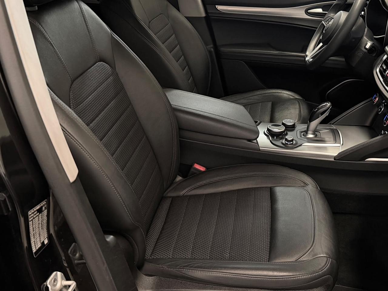 Alfa Romeo Stelvio 2.2 Turbodiesel 180 CV AT8 RWD Executive