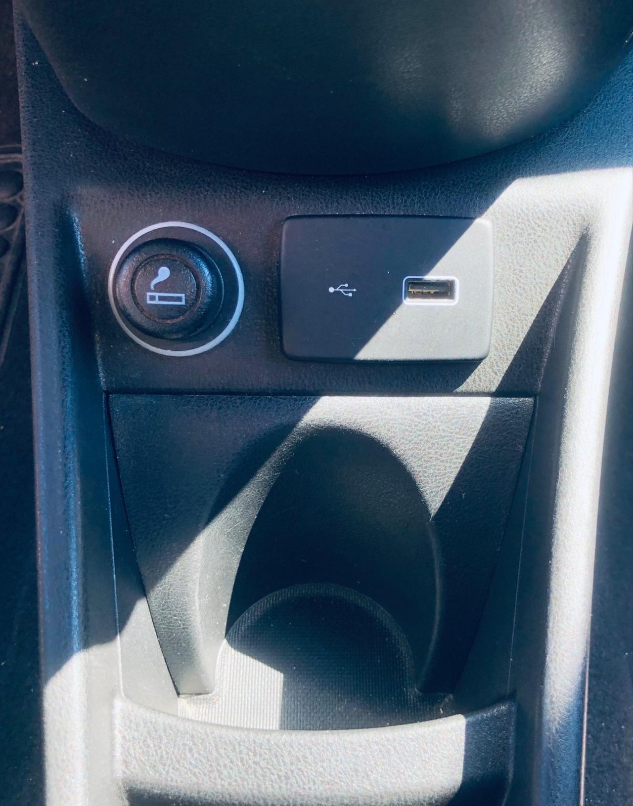 Lancia Ypsilon 1.0 FireFly 5 porte S&S Hybrid Ecochic Gold