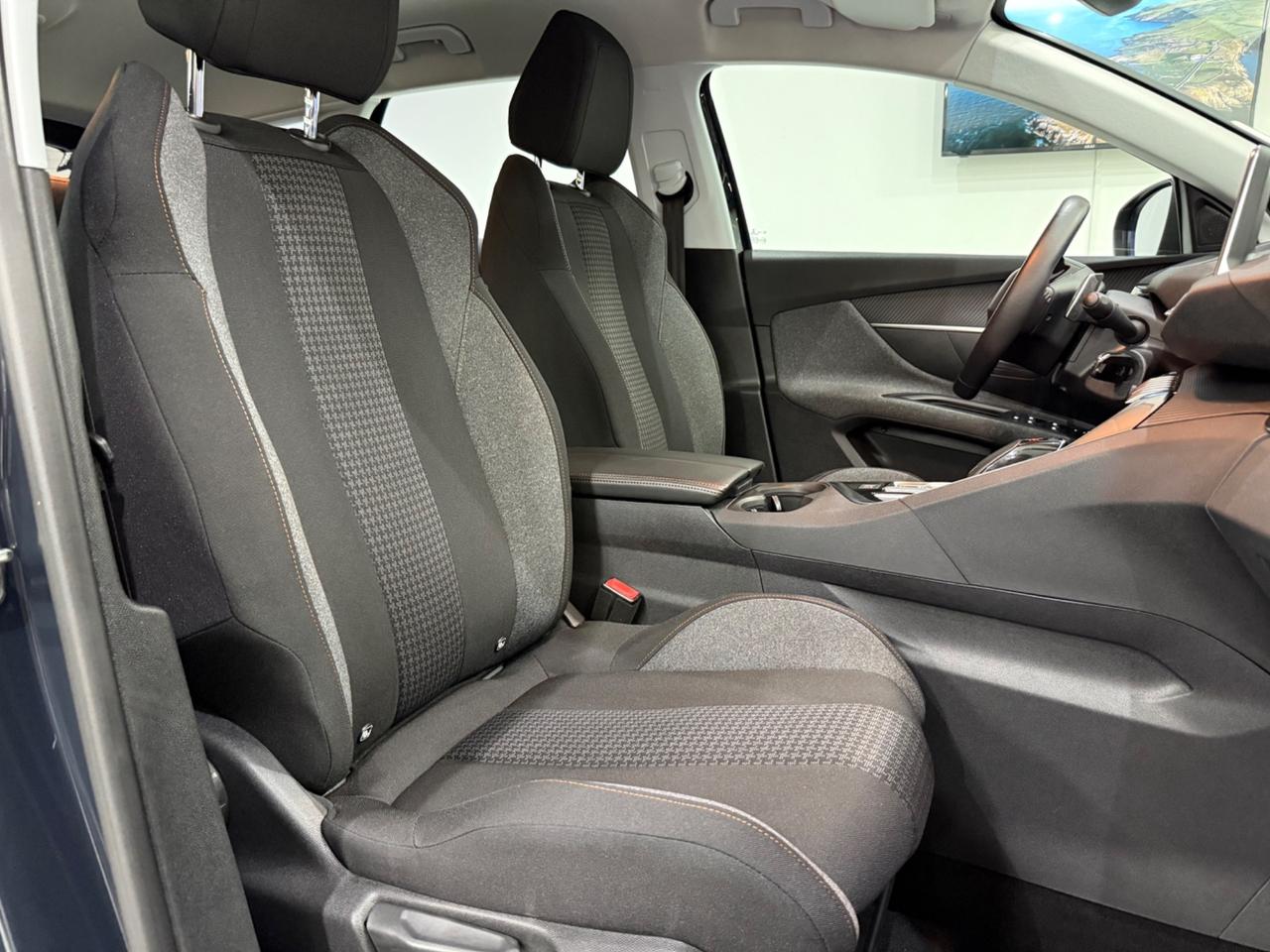 Peugeot 3008 BlueHDi 130 S&S EAT8 Business